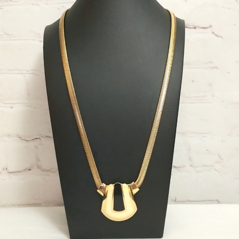 VTG 80s Gold Plated Herringbone Long Necklace  Chunky Black & Cream  Pendant 24"